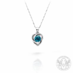 Медальон бяло злато със син диамант - 0.45 ct