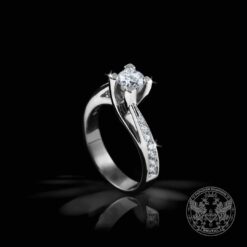 Годежен пръстен с диаманти BR136
