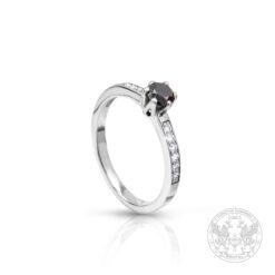 Годежен пръстен с черен диамант 0.35ct и брилянти 0.13ct