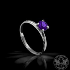 Пръстен от бяло злато с Танзанит