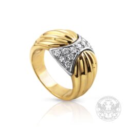 Дамски пръстен жълто и бяло злато с диаманти