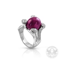 Бутиков дамски пръстен с централен Рубин