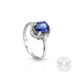 Дамски златен пръстен с централен Сапфир и брилянти