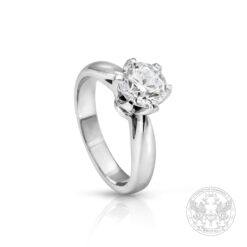 Уникален пръстен с един карат брилянт