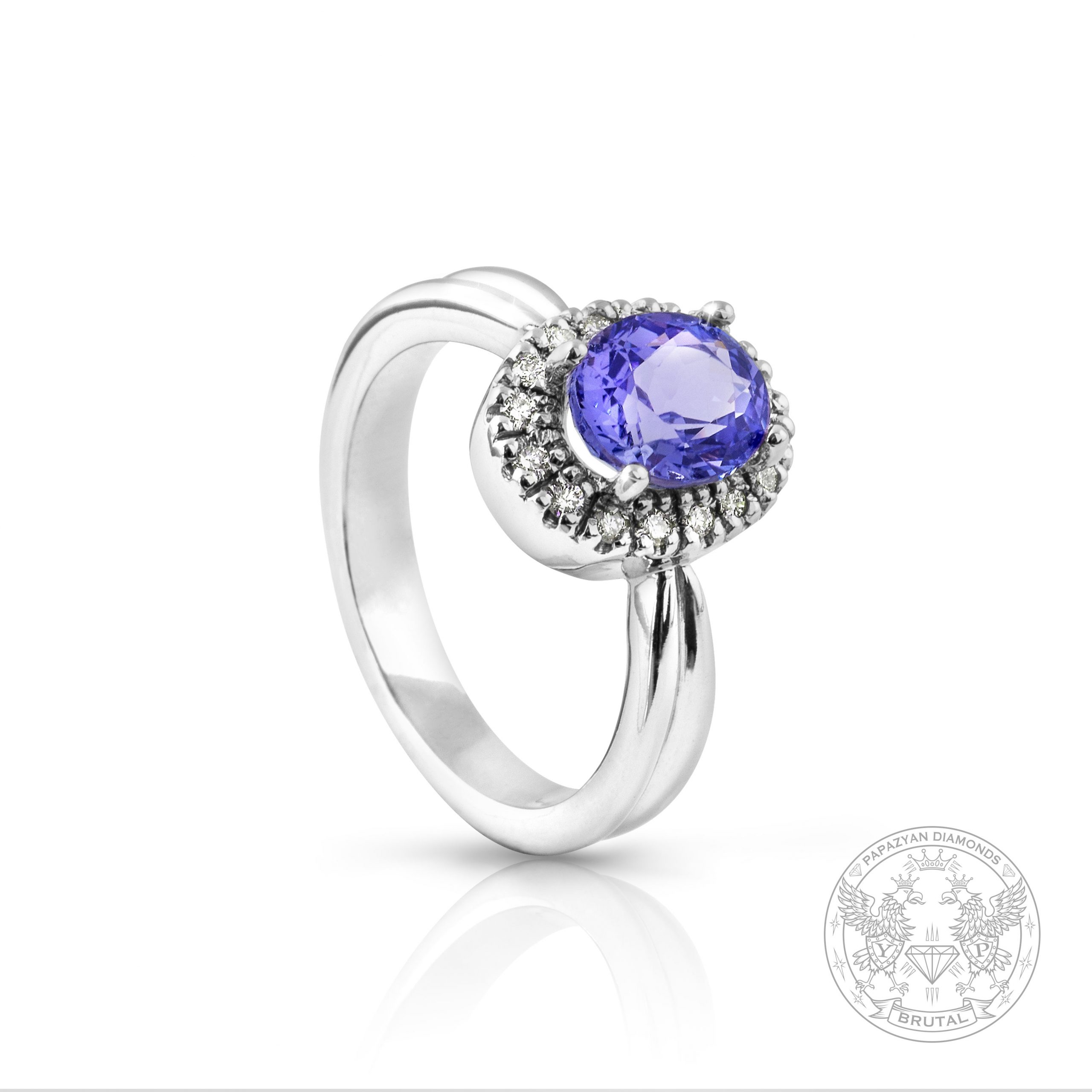 Пръстен с Танзанит и Диаманти от бяло злато