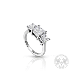 Годежен пръстен с Princess Диаманти 2.76ct. BR8321