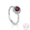 Дамски пръстен с централен червен Шпинел и странични брилянти