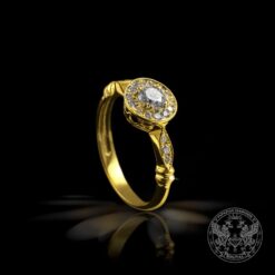 Годежен пръстен с диаманти
