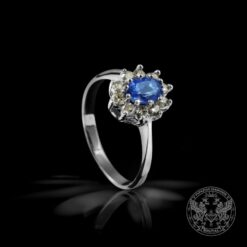 Пръстен с диаманти и син топаз