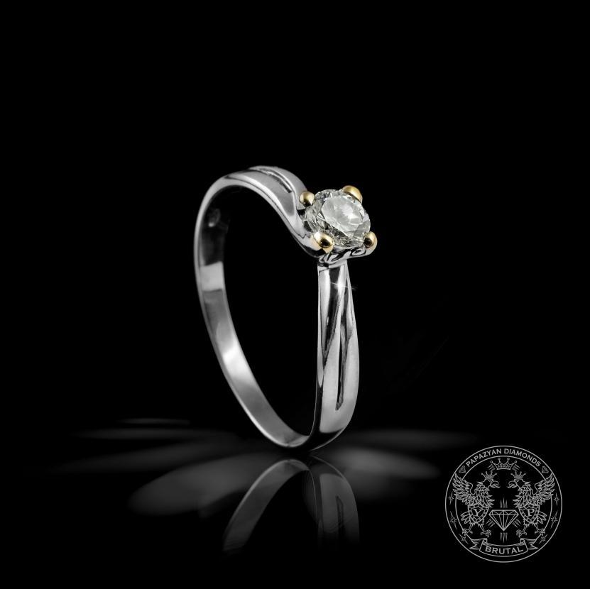 Годежен пръстен с диамант