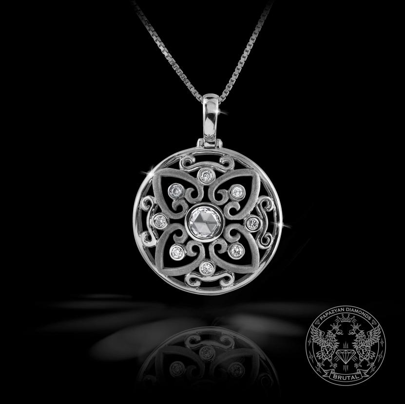 Винтидж медальон с диаманти BR319